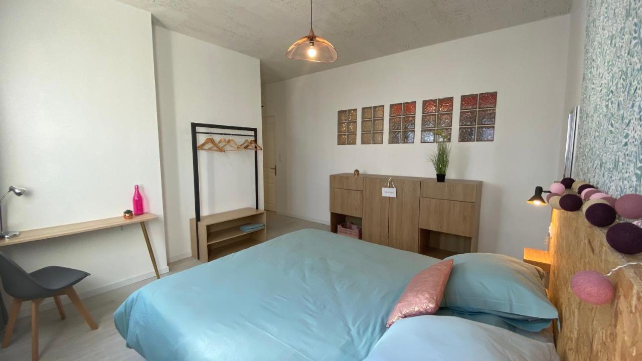 La Maison D'Angelique - Colocation Hoteliere A 150M Gare Tgv- Grande Cuisine Equipee & Salon - Fibre - Netflix Niort Luaran gambar
