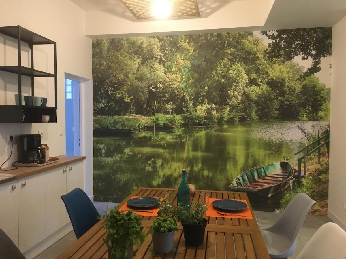 La Maison D'Angelique - Colocation Hoteliere A 150M Gare Tgv- Grande Cuisine Equipee & Salon - Fibre - Netflix Niort Luaran gambar