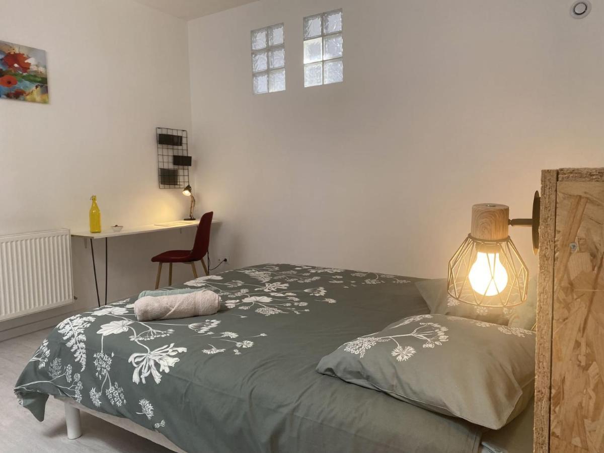 La Maison D'Angelique - Colocation Hoteliere A 150M Gare Tgv- Grande Cuisine Equipee & Salon - Fibre - Netflix Niort Luaran gambar